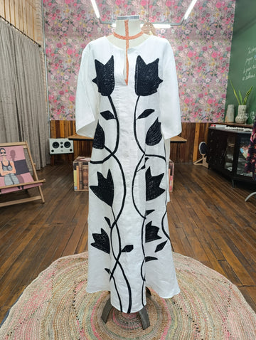 Vestido Corrente de lírios.